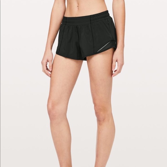 lululemon athletica Pants - Hotty Hot Shorts 2.5” *Lined, NWT